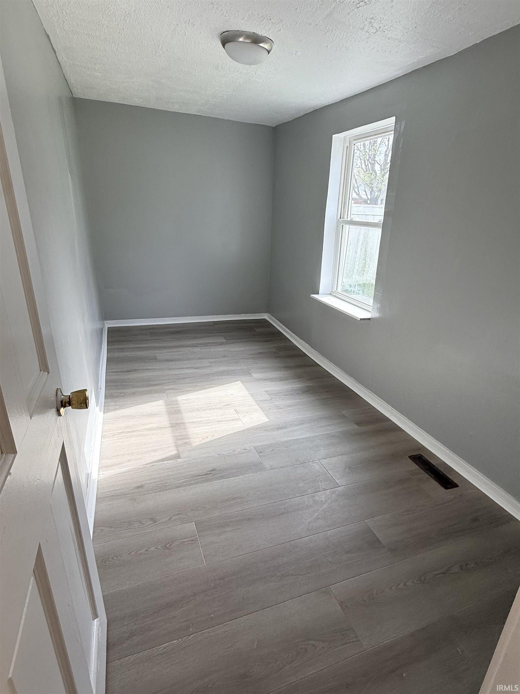 302 Main Street La Paz, IN 46537 - Photo 16 of 35