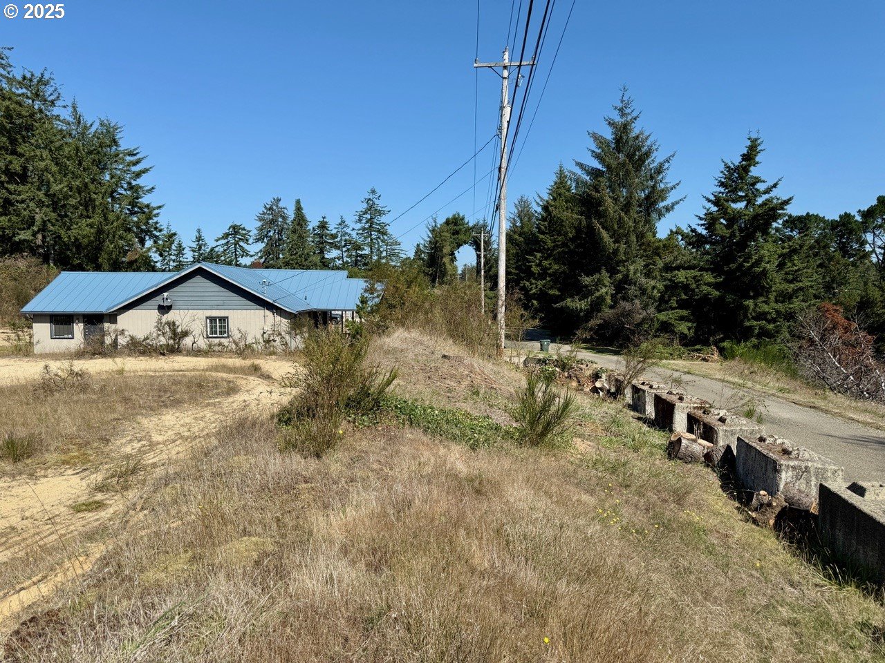 68760 Hauser Road North Bend, OR 97459 - Photo 3 of 6 a view of outdoor space and yard