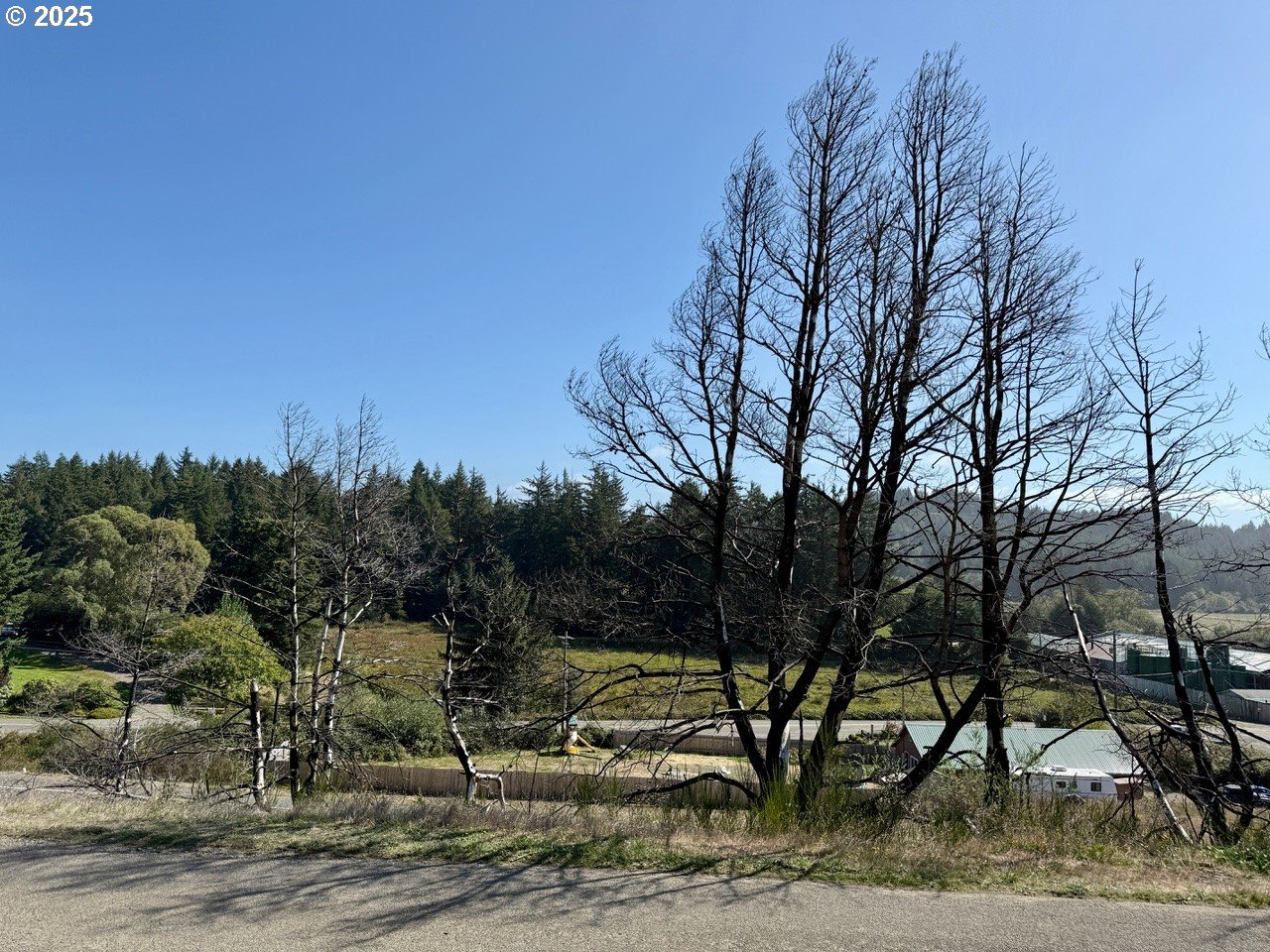 68760 Hauser Road North Bend, OR 97459 - Photo 4 of 6 a view of a outdoor space