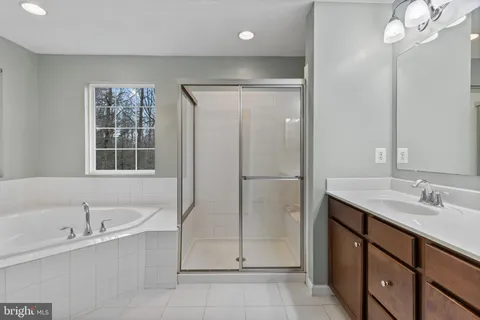 $3,000 | 7544 Stonehouse Run Drive, Glen Burnie, MD 21060