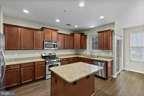 $3,000 | 7544 Stonehouse Run Drive, Glen Burnie, MD 21060