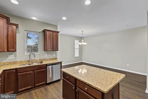 $3,000 | 7544 Stonehouse Run Drive, Glen Burnie, MD 21060