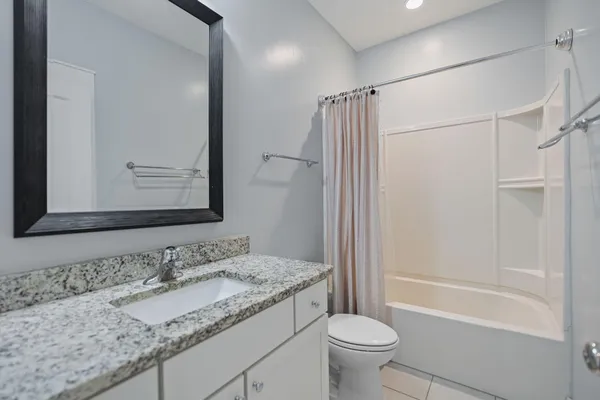 $3,250 | 311 Weston Hall Drive, Summerville, SC 29483