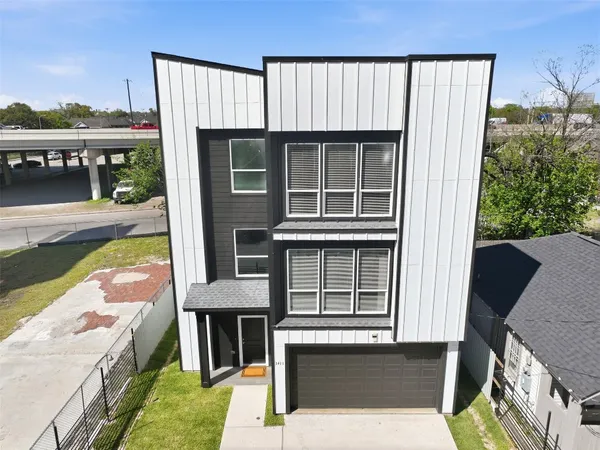 $3,800 | 3411 Nance Street, Houston, TX 77020