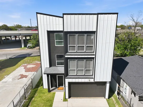 $3,800 | 3411 Nance Street, Houston, TX 77020