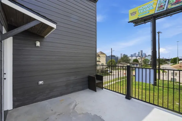 $3,800 | 3411 Nance Street, Houston, TX 77020