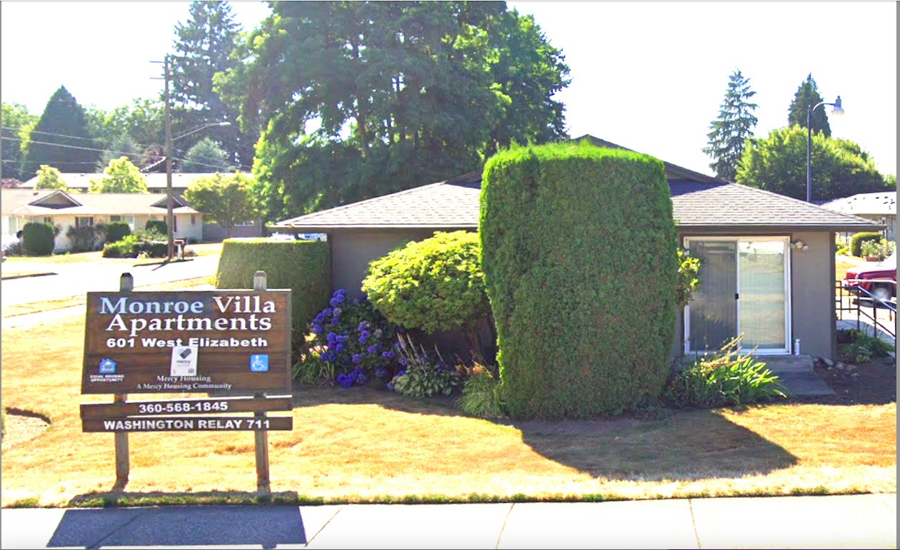 601 West Elizabeth Street Monroe, WA 98272 - Photo 4 of 7 a view of a outdoor space