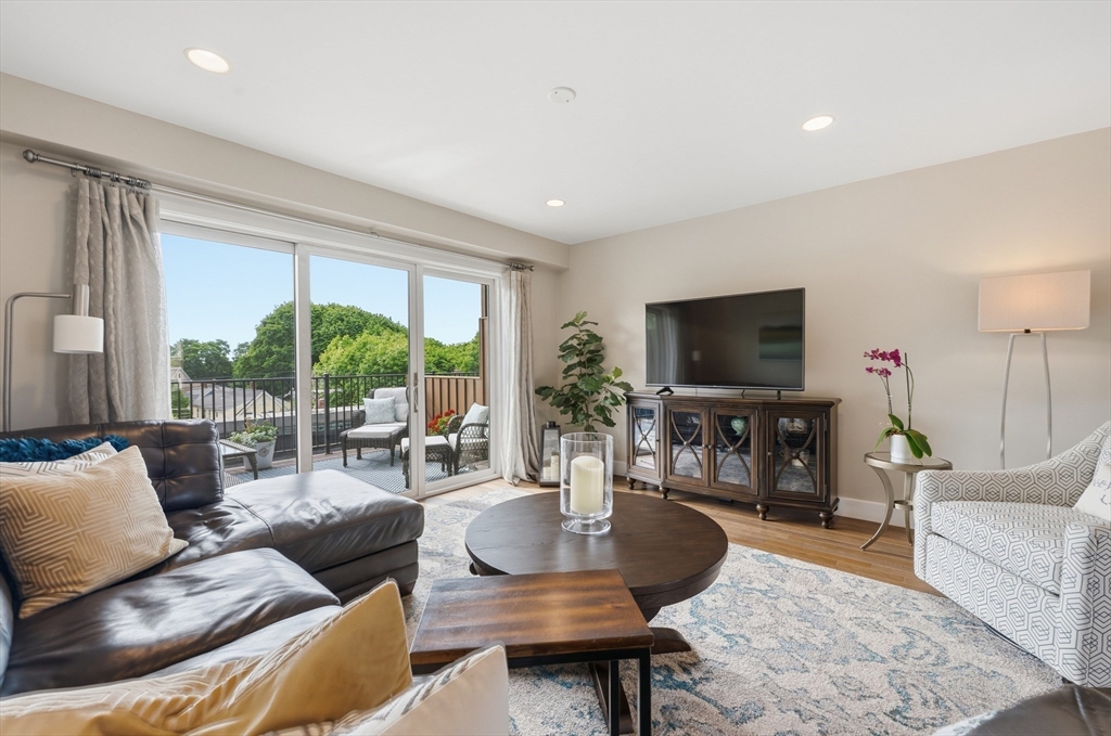 1 St Clare Road, Unit 16 Medford, MA 02155 - Photo 2 of 26