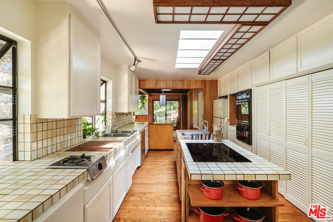 1289 Old Topanga Canyon Road Topanga, CA 90290 - Photo 14 of 53