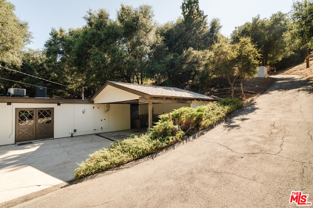 1289 Old Topanga Canyon Road Topanga, CA 90290 - Photo 30 of 53