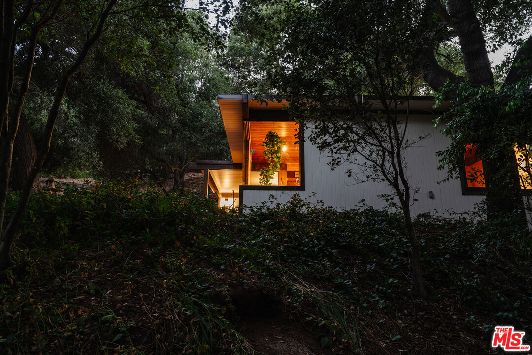1289 Old Topanga Canyon Road Topanga, CA 90290 - Photo 45 of 53