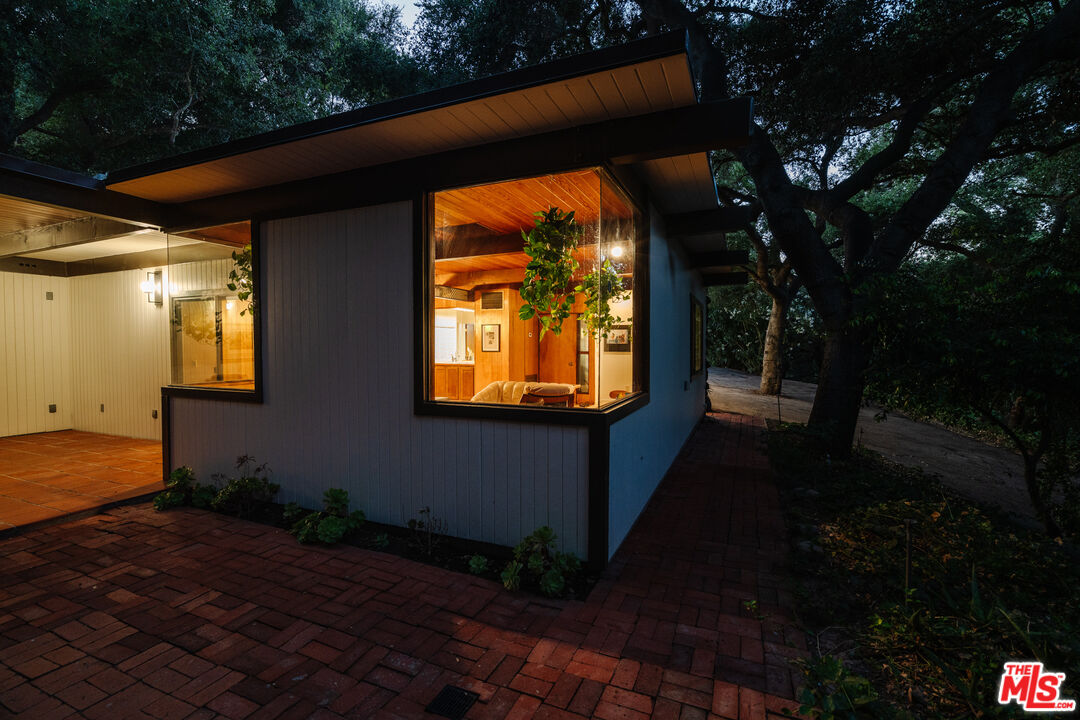 1289 Old Topanga Canyon Road Topanga, CA 90290 - Photo 46 of 53