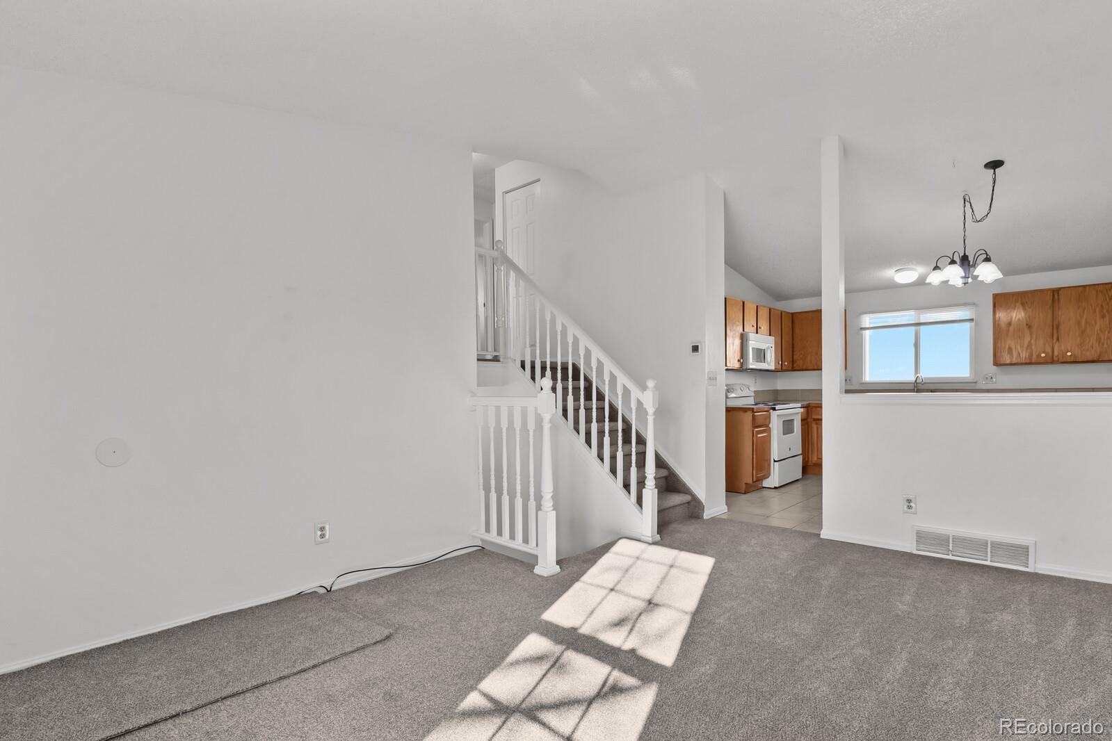 845 Madison Way Bennett, CO 80102 - Photo 3 of 24