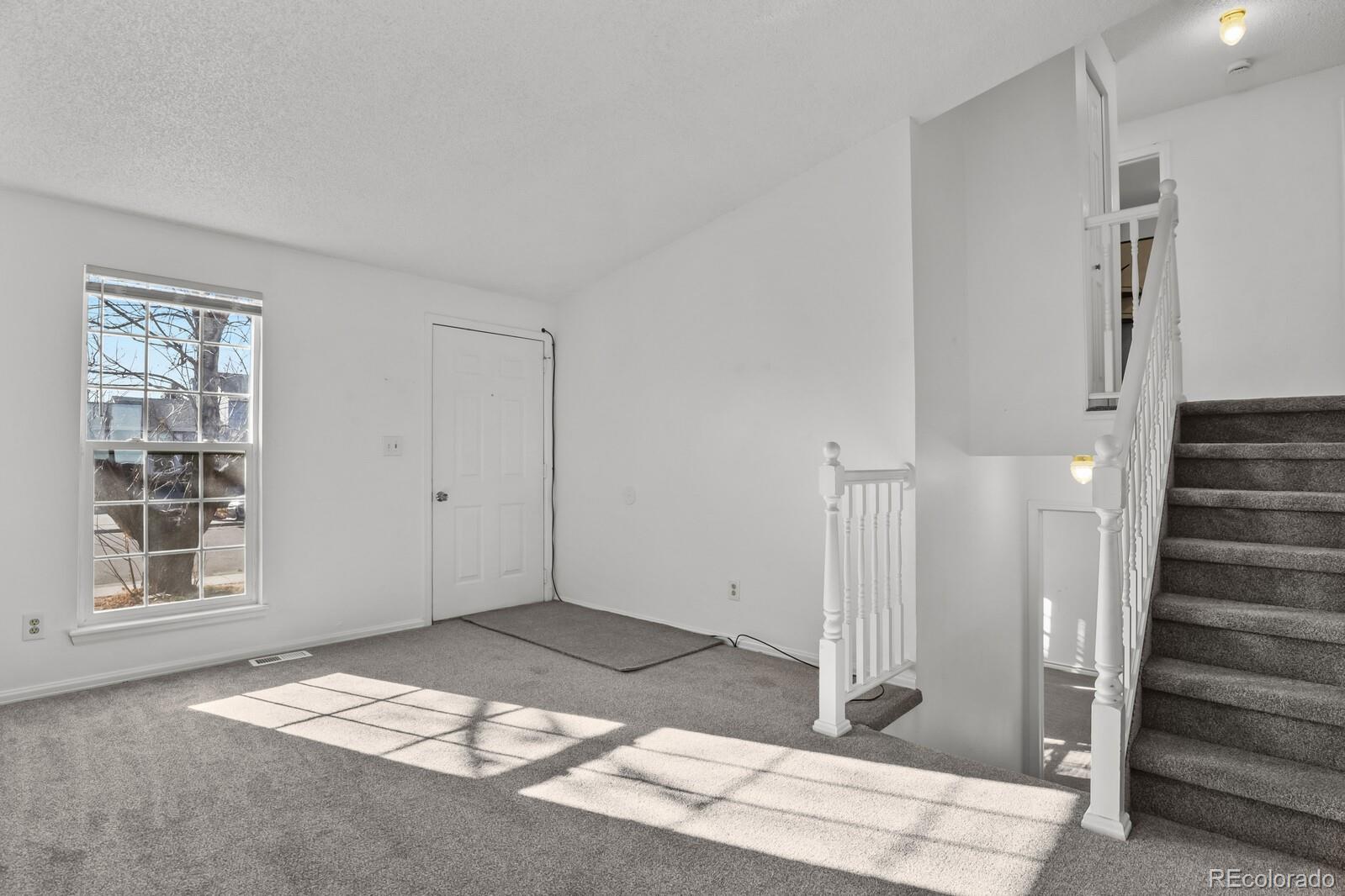 845 Madison Way Bennett, CO 80102 - Photo 5 of 24