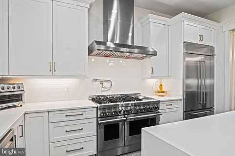 $1,950,000 | 1416 Ross Drive Southwest, Vienna, VA 22180