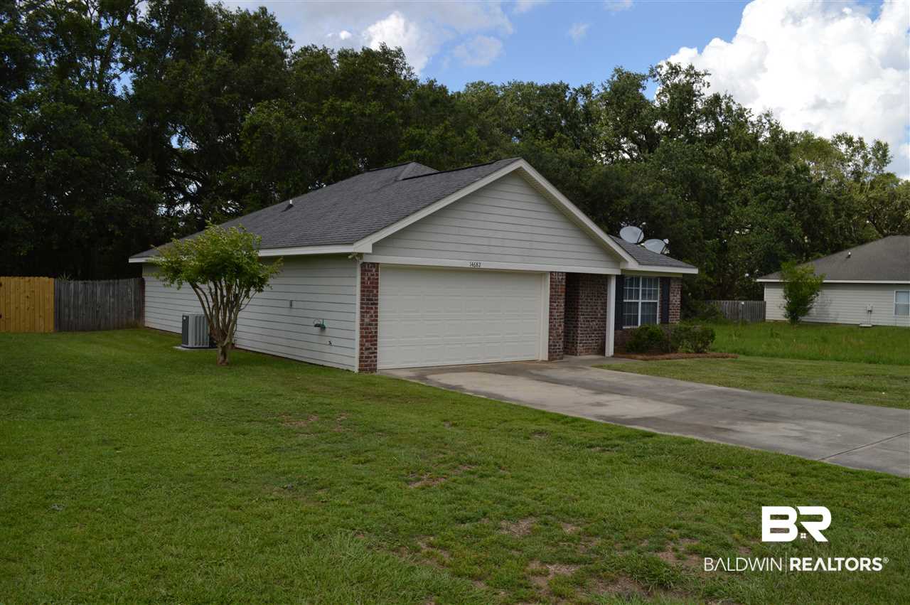 14682 Silveroaks Loop Silverhill, AL 36576 - Photo 2 of 21