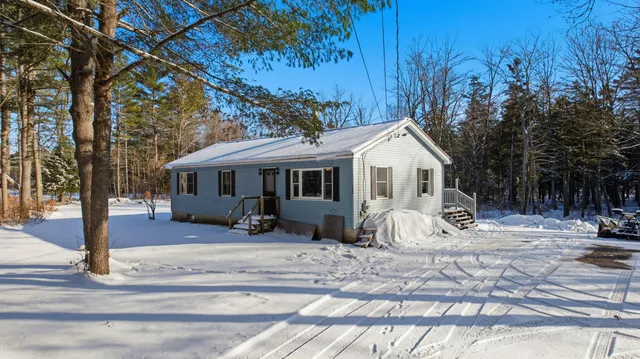 $385,000 | 183 Pleasant Pond Road, Turner, ME 04282