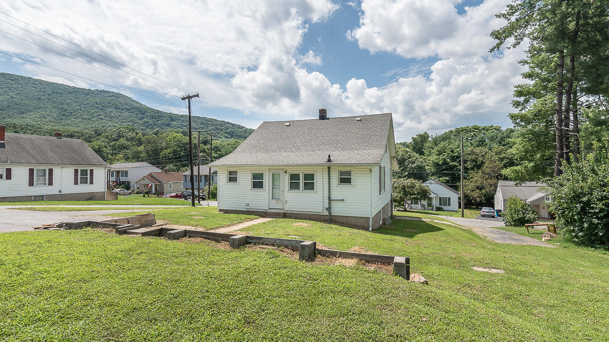 3654 Ventnor Road Southeast Roanoke, VA 24014 - Photo 3 of 20 00003