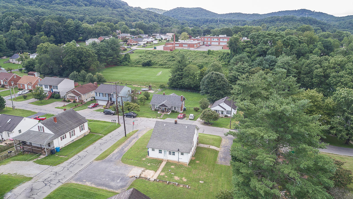 3654 Ventnor Road Southeast Roanoke, VA 24014 - Photo 4 of 20 00004