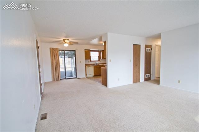 6820 Chippewa Road Colorado Springs, CO 80915 - Photo 8 of 22