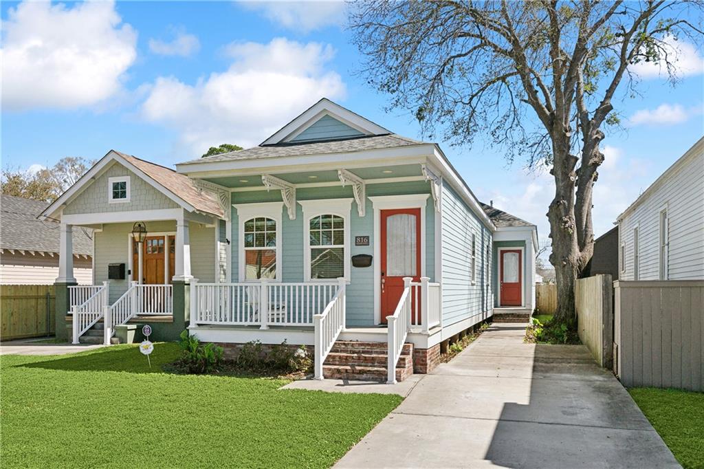 816 Monroe Street Gretna, LA 70053 - Photo 2 of 15