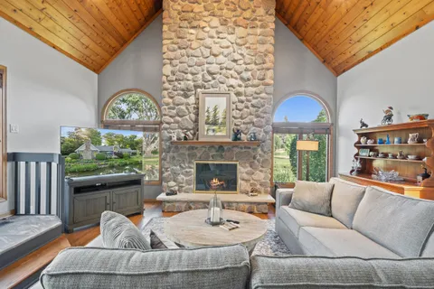 $2,699,995 | N1817 Wildwood Drive, Linn, WI 53147