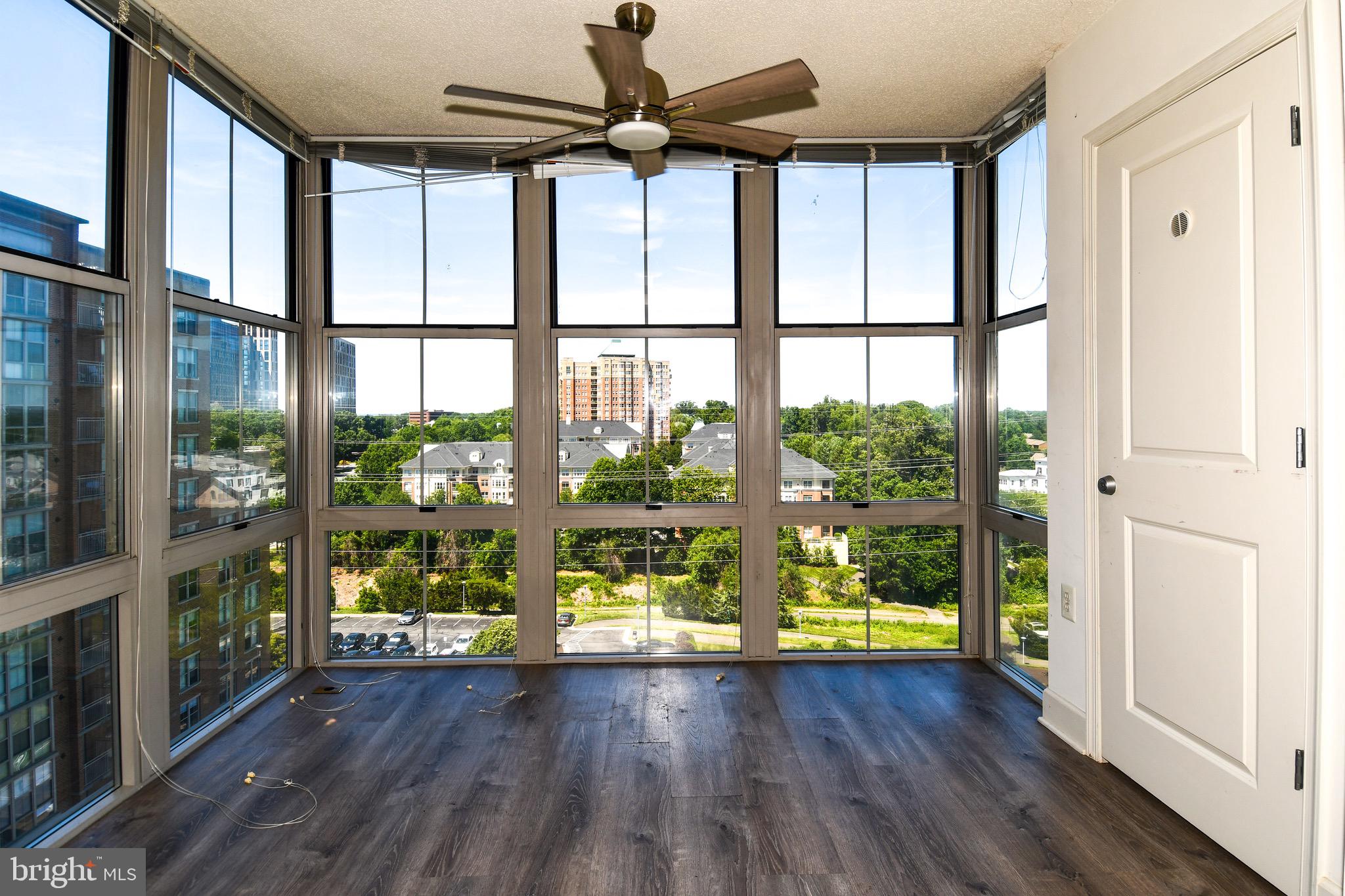 11800 Sunset Hills Road, Unit 1024 Reston, VA 20190 - Photo 6 of 41 Sunroom