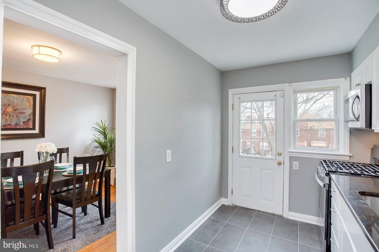 4917 West Hills Road Baltimore, MD 21229 - Photo 20 of 44