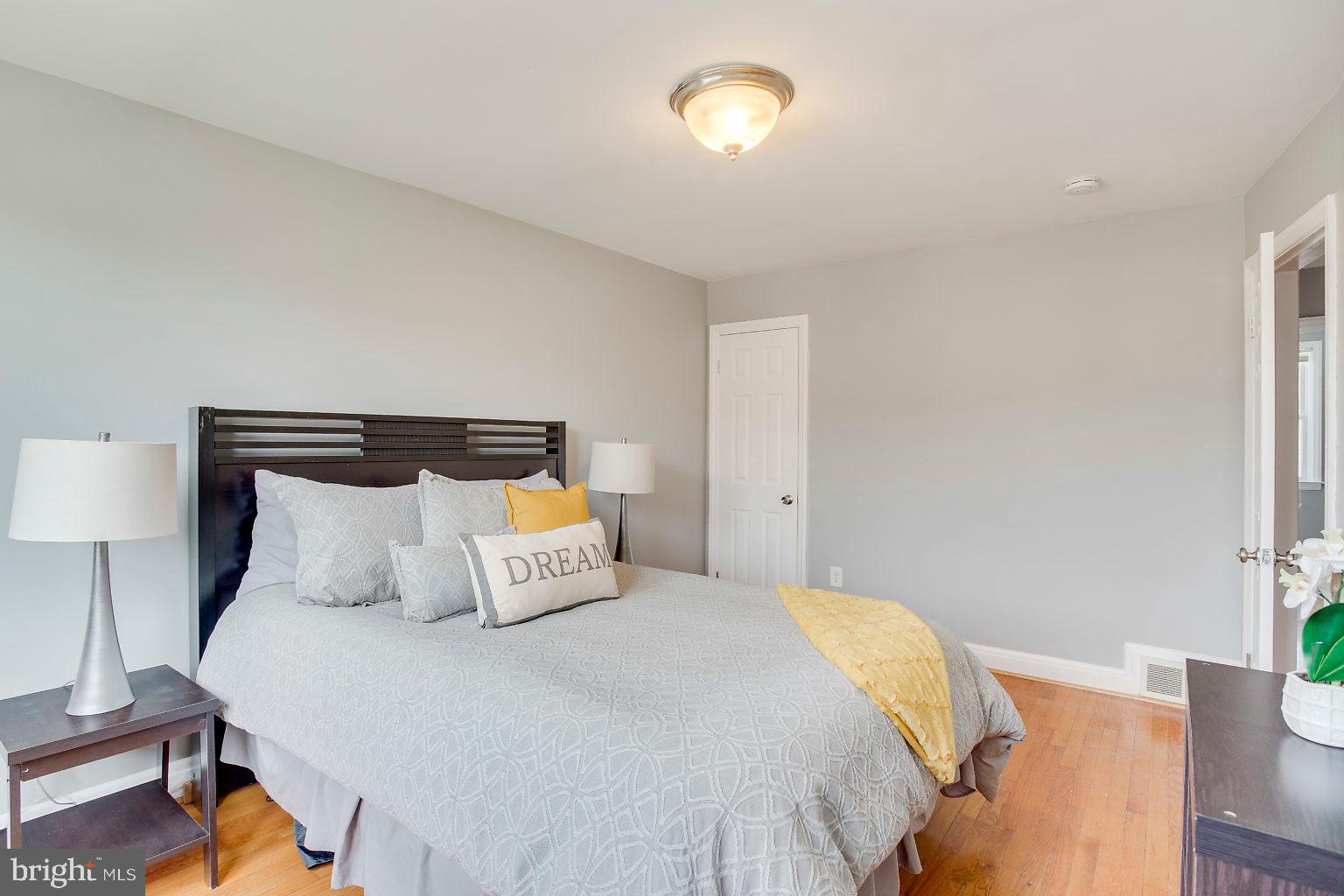 4917 West Hills Road Baltimore, MD 21229 - Photo 23 of 44