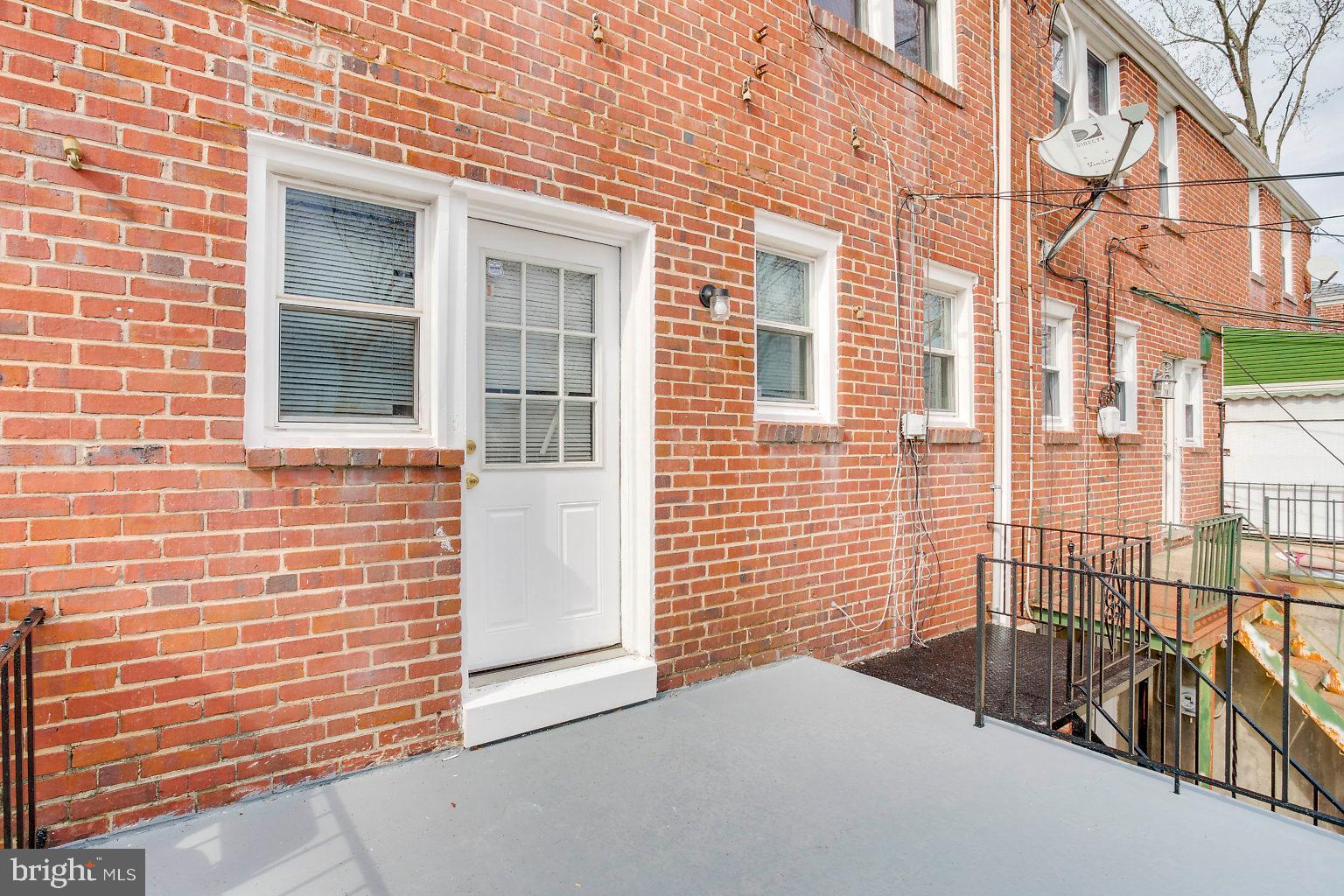 4917 West Hills Road Baltimore, MD 21229 - Photo 38 of 44