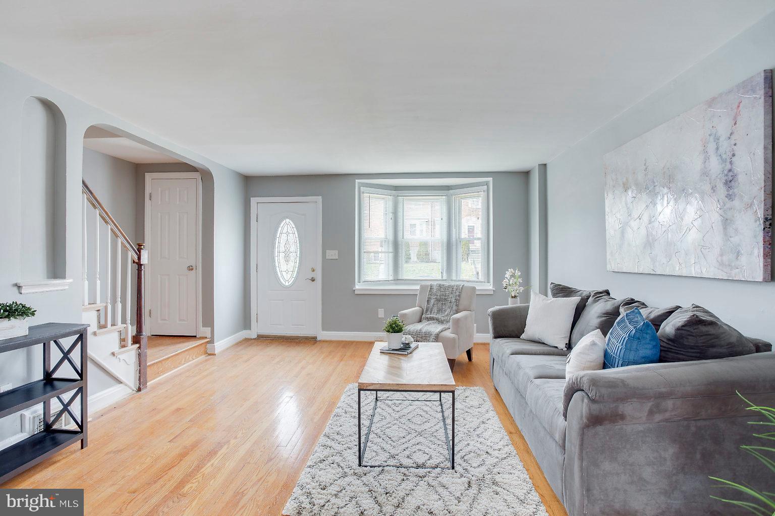4917 West Hills Road Baltimore, MD 21229 - Photo 5 of 44