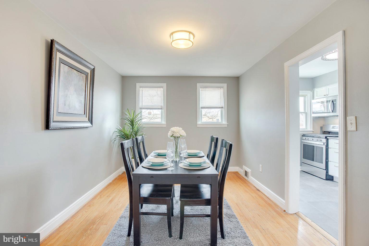 4917 West Hills Road Baltimore, MD 21229 - Photo 9 of 44
