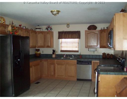 694 Ridgeview Drive Ripley, WV 25271 - Photo 2 of 8 Kitchen.