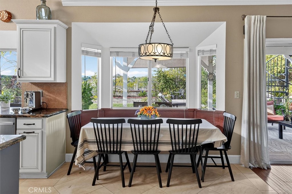 22507 Poplar Street Saugus, CA 91390 - Photo 13 of 54