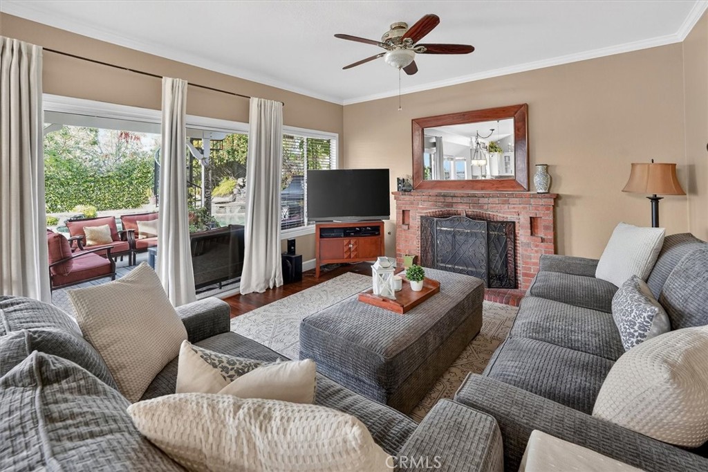 22507 Poplar Street Saugus, CA 91390 - Photo 14 of 54