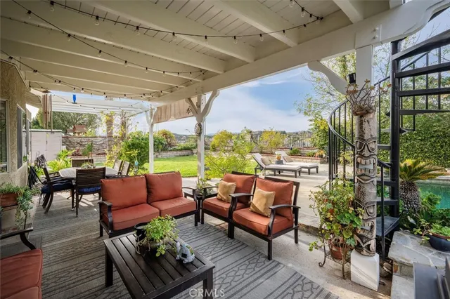 $1,050,000 | 22507 Poplar Street, Saugus, CA 91390