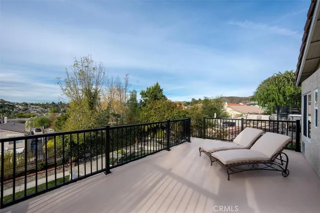 $1,050,000 | 22507 Poplar Street, Saugus, CA 91390