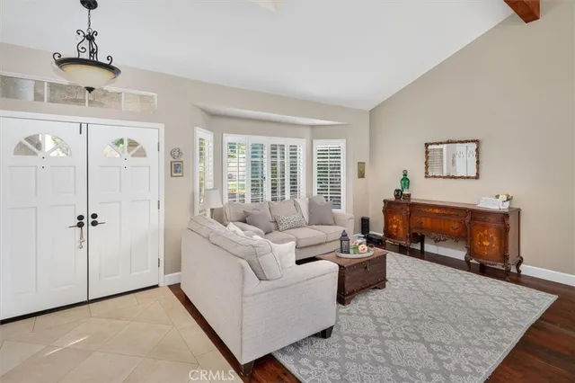 $1,050,000 | 22507 Poplar Street, Saugus, CA 91390