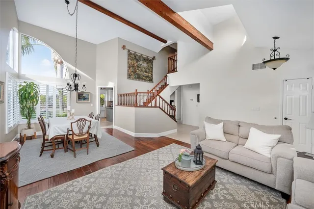 $1,050,000 | 22507 Poplar Street, Saugus, CA 91390