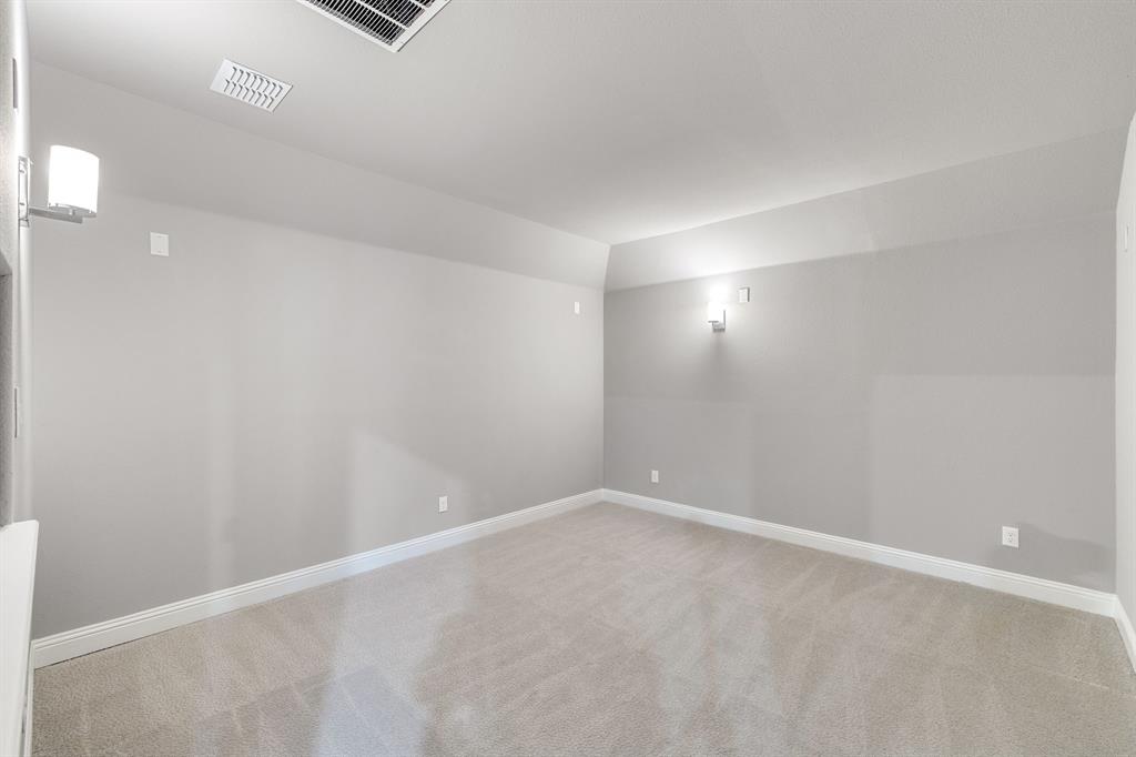 7852 Buffaloberry Road Frisco, TX 75035 - Photo 23 of 36 Upstairs