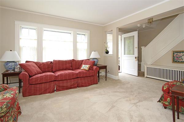 87 Overlook Road Arlington, MA 02474 - Photo 3 of 21