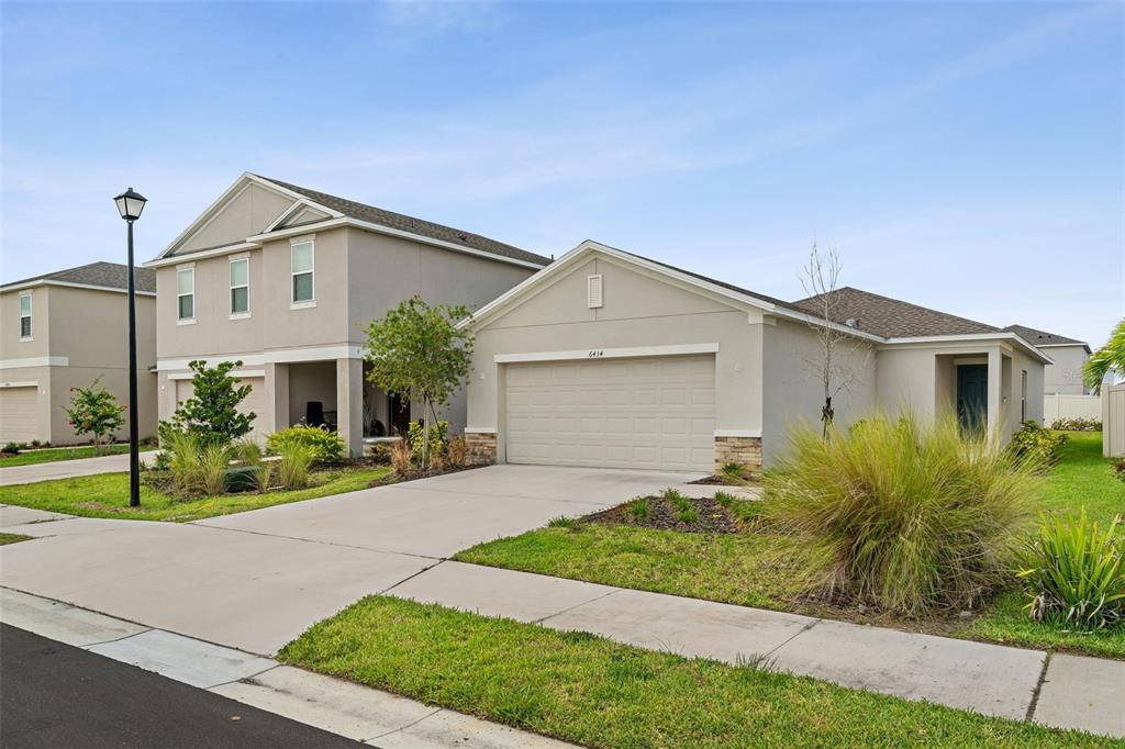 6434 Milestone Loop Palmetto, FL 34221 - Photo 2 of 37