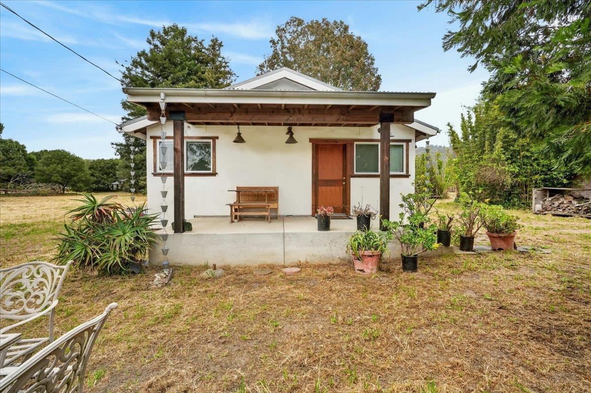 67 Hughes Road Watsonville, CA 95076 - Photo 2 of 33