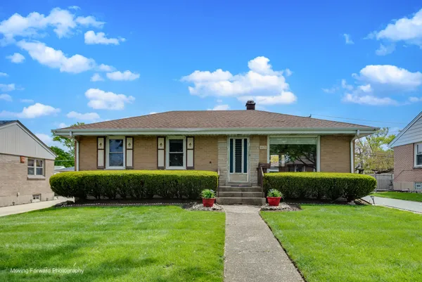 $327,000 | 1425 Atwood Avenue, Berkeley, IL 60163