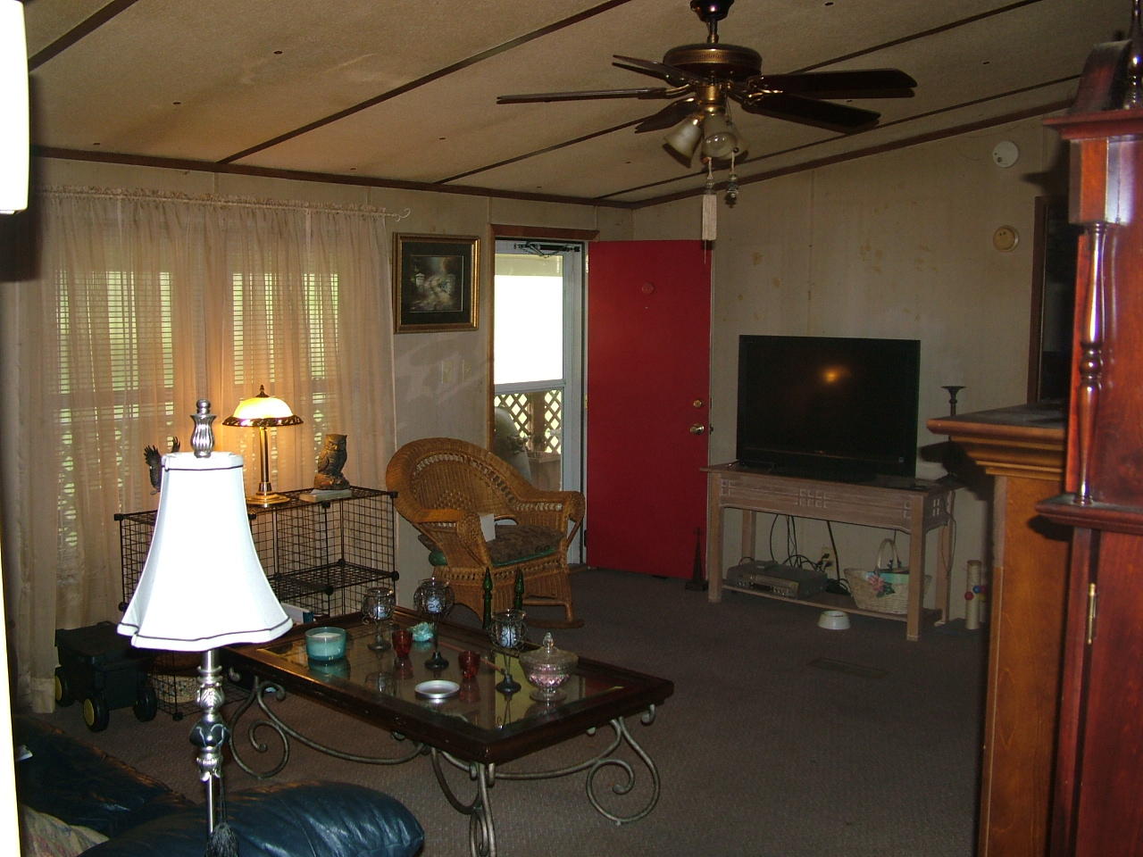 347 County Road, Unit 296 Sweetwater, TN 37874 - Photo 26 of 34 living room to front door