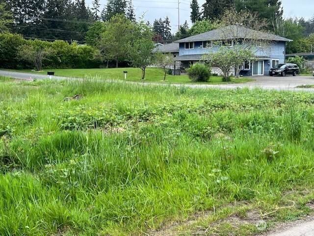 64 Pearl Place Bremerton, WA 98310 - Photo 2 of 6