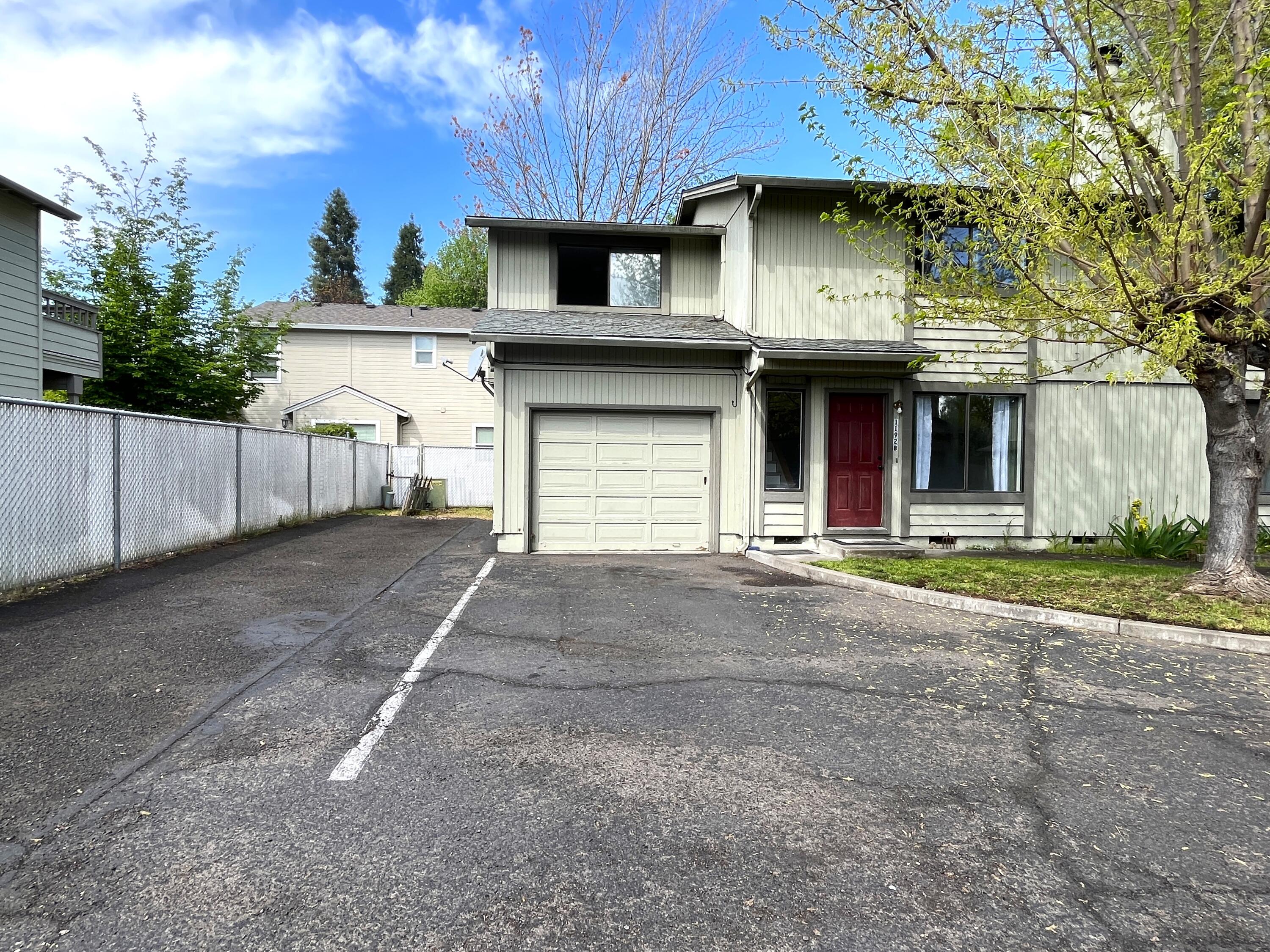 1192 Morrow Road, Unit B Medford, OR 97504 - Photo 2 of 28 2