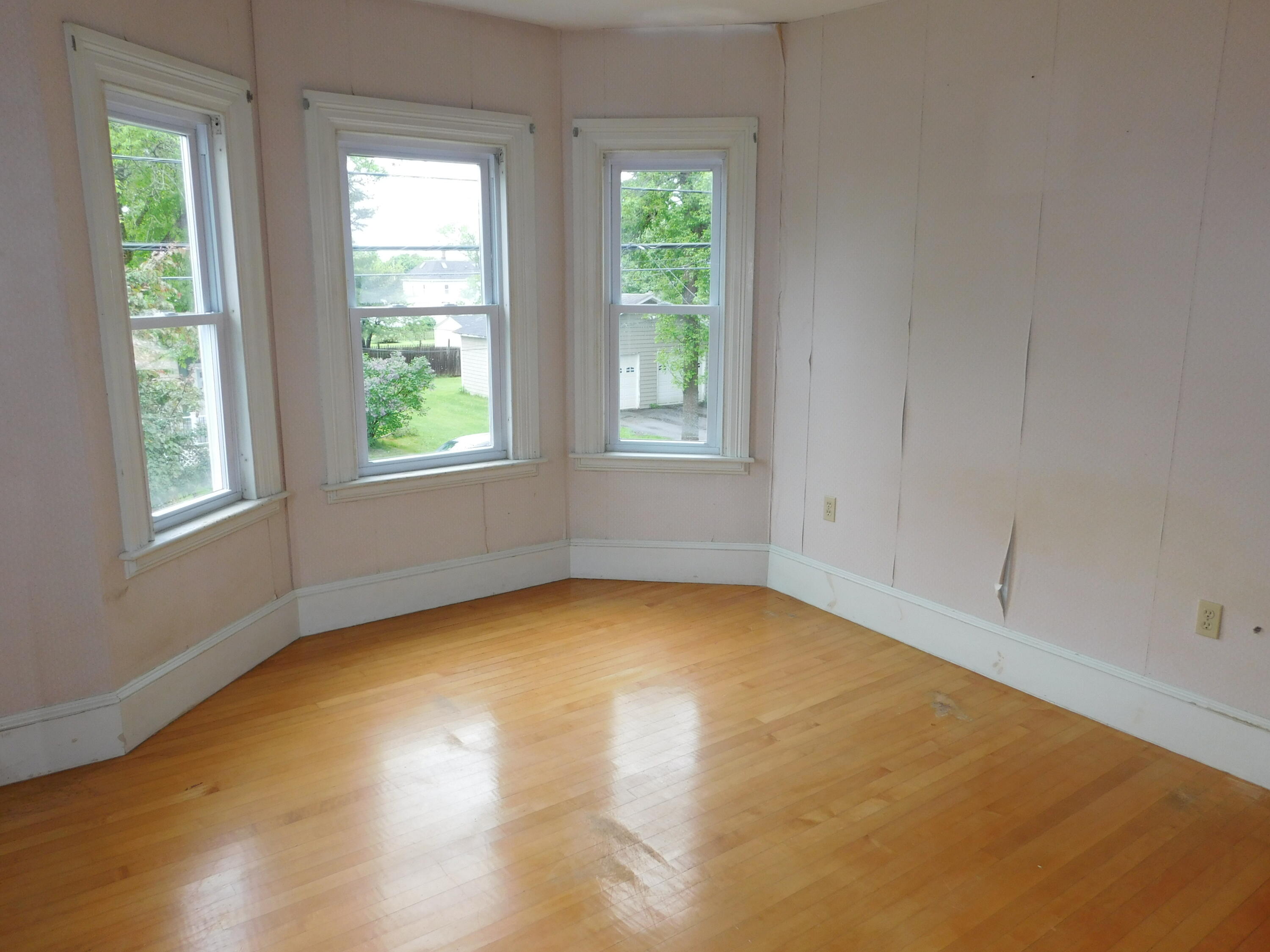 159 7th Street Bangor, ME 04401 - Photo 23 of 33 DSCN8602