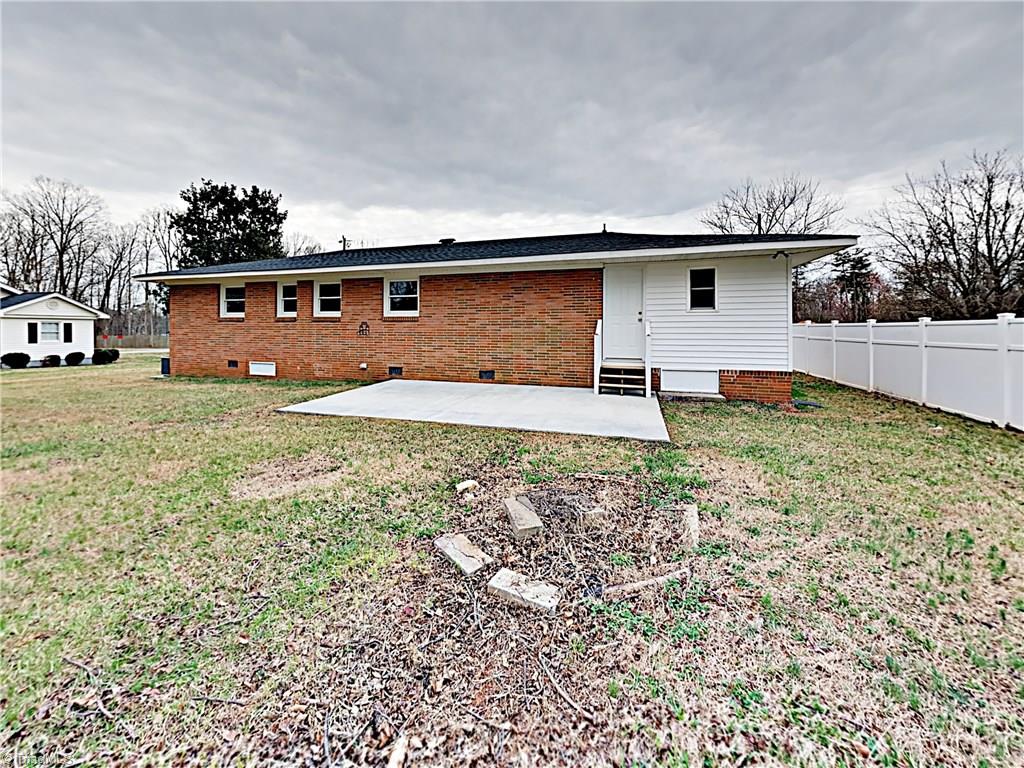 2807 Candlenut Road Greensboro, NC 27405 - Photo 17 of 18 Gallery Image 17