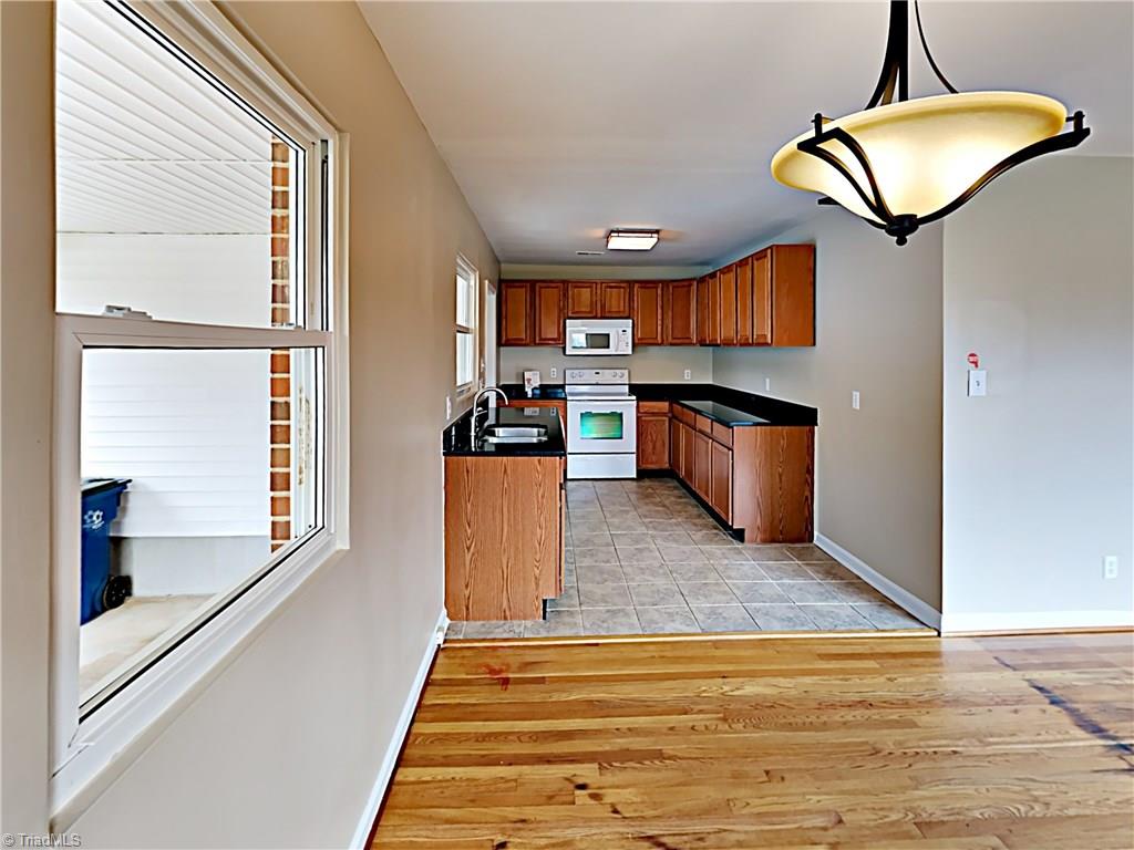 2807 Candlenut Road Greensboro, NC 27405 - Photo 5 of 18 Gallery Image 5